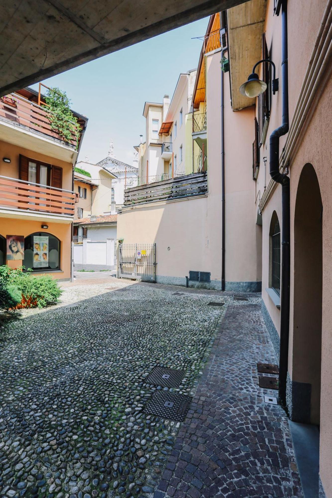 Flat Mazzini 6 Appartement Alzano Lombardo Buitenkant foto
