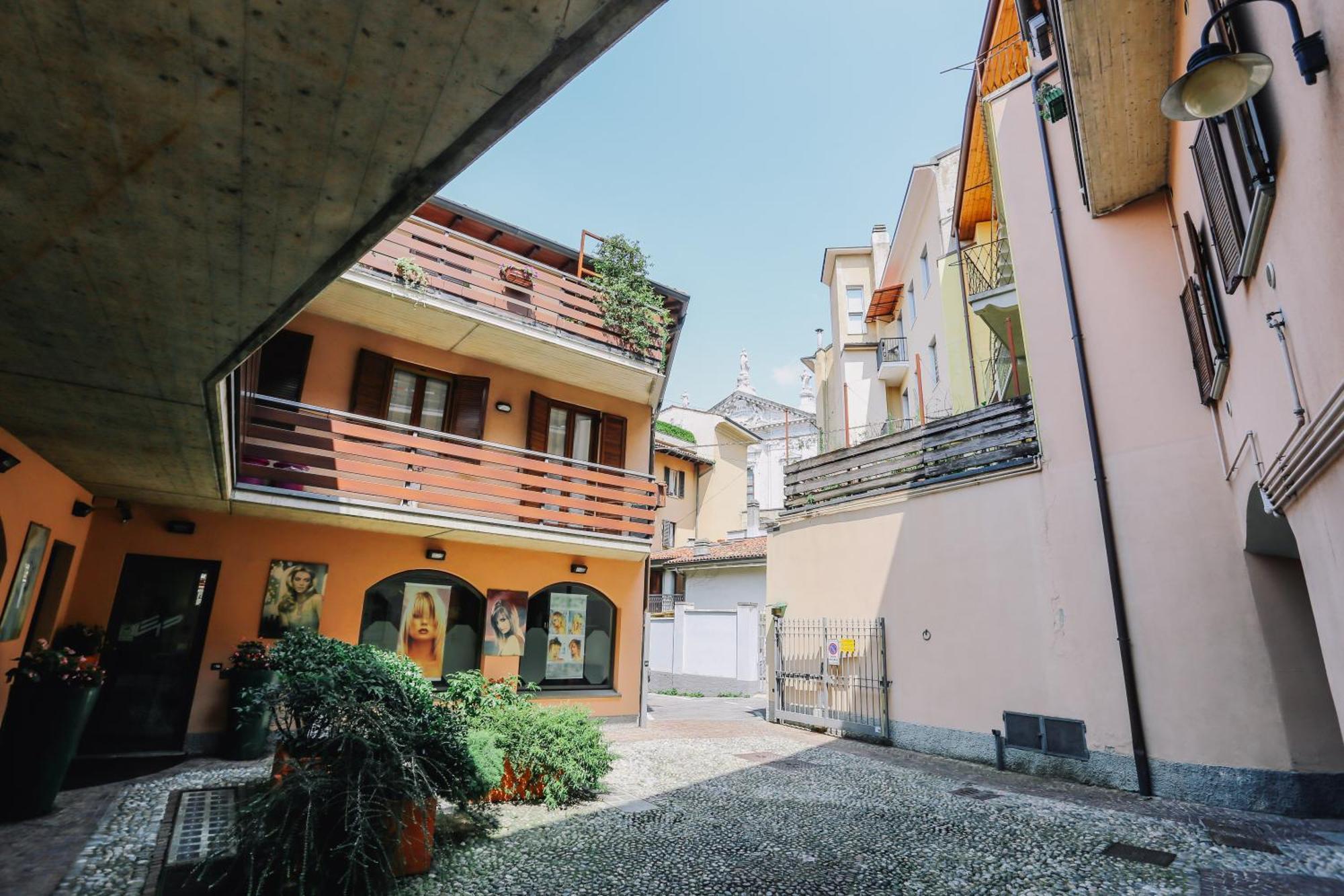 Flat Mazzini 6 Appartement Alzano Lombardo Buitenkant foto