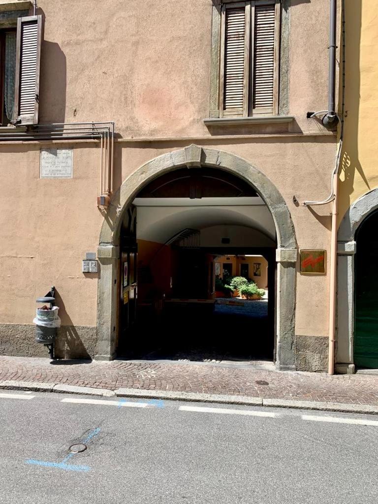Flat Mazzini 6 Appartement Alzano Lombardo Buitenkant foto